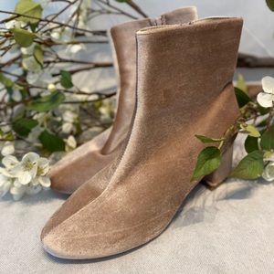 Velvet booties